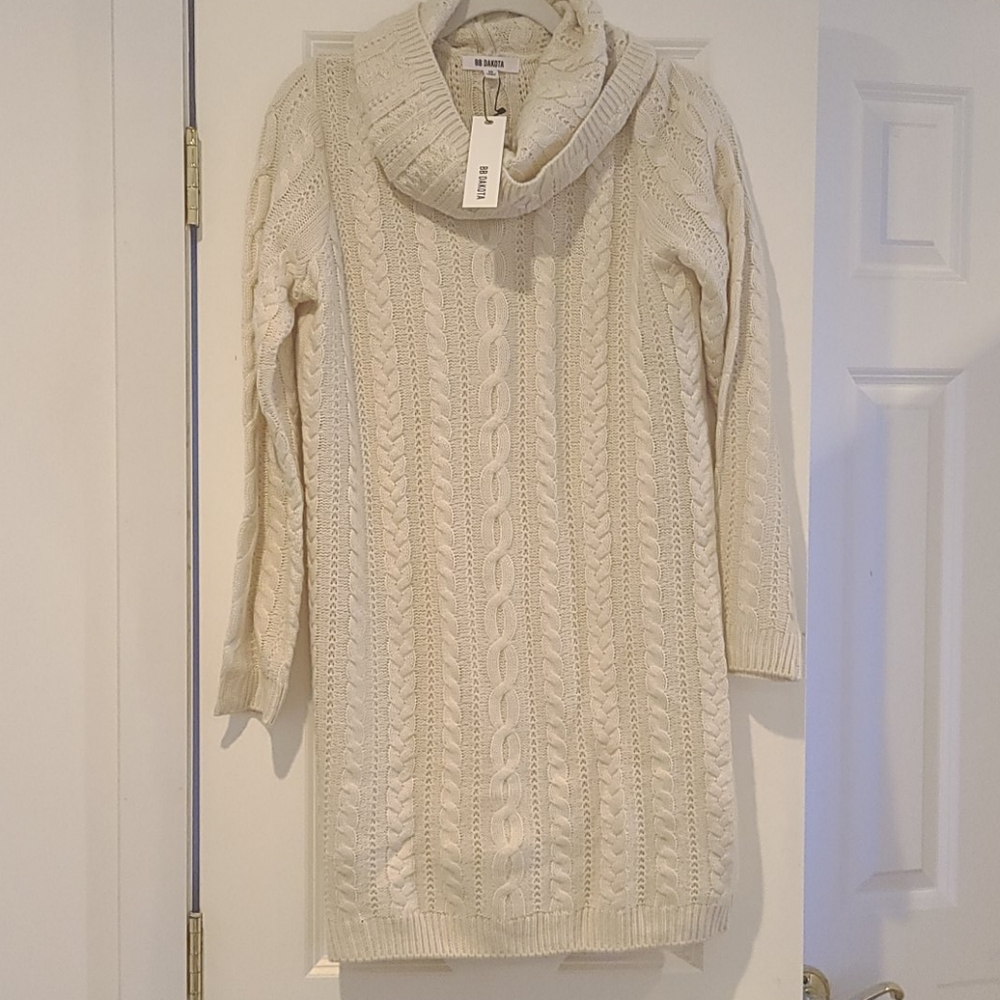 NWT BB Dakota Sweater dress